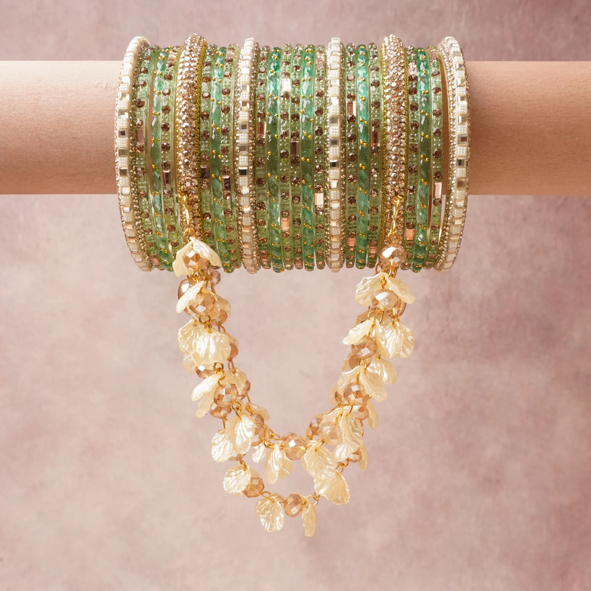 A commanding Emerald Green anchors this beautiful set, enriched with accents of Gold, Silver, Iridescent White that add depth and dimension.

Featuring a striking composition of Glass, Crystal, Rhinestone, Gold-plated Metal, Mother-of-pearl, this set carries intricate craftsmanship and strong presence. Grand in form, it is created for moments that deserve to be marked.